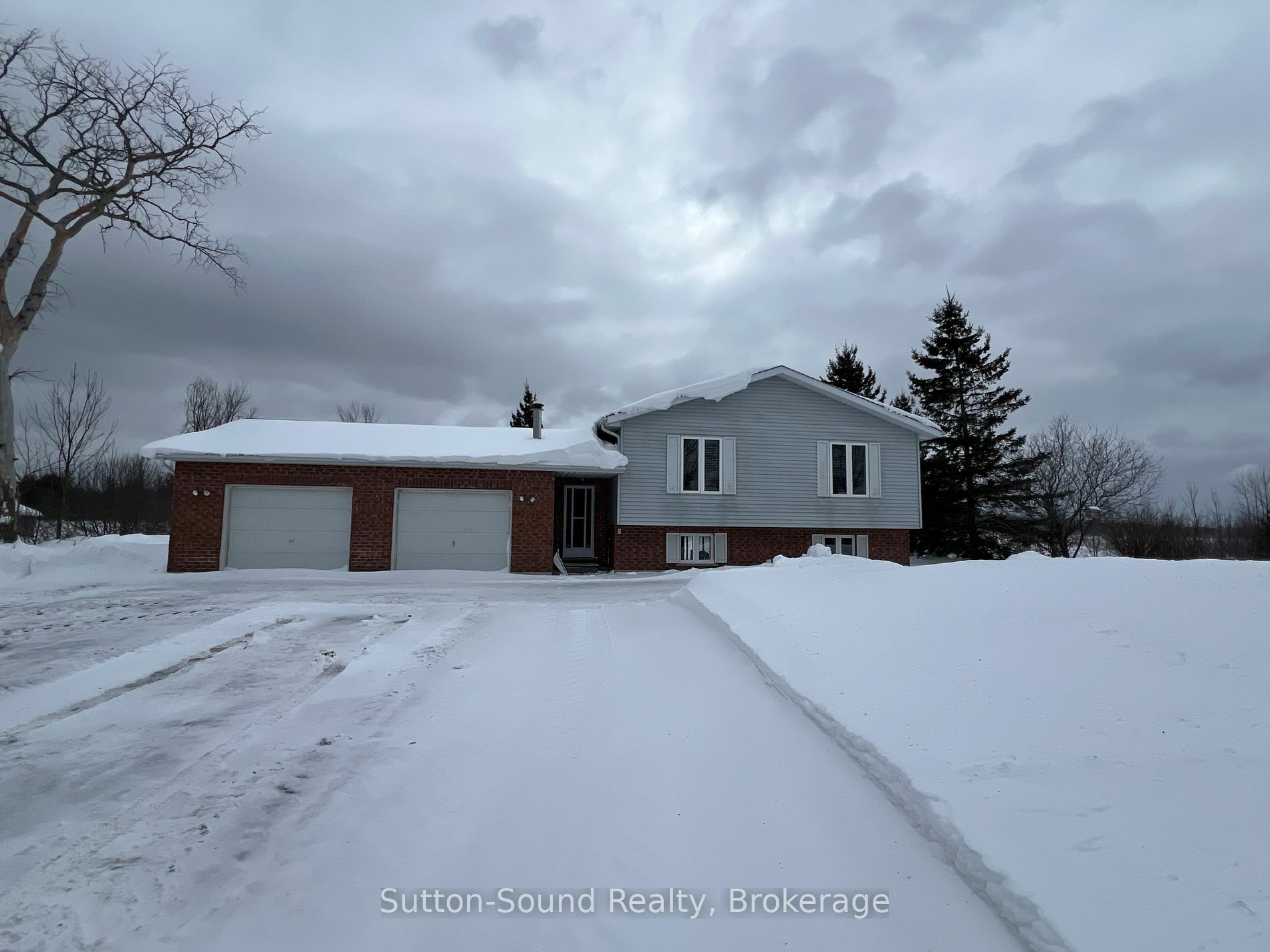 Property Photo:  401142 Grey Rd 17  ON N0H 2T0 