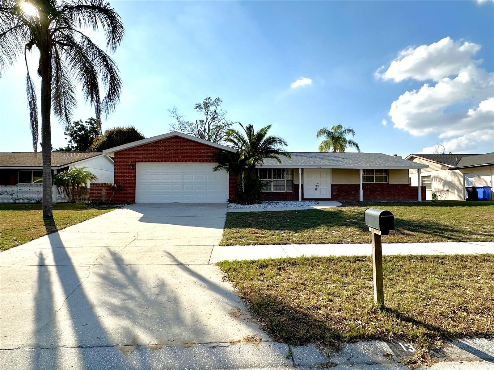 Property Photo:  1314 Sunfish Drive  FL 33511