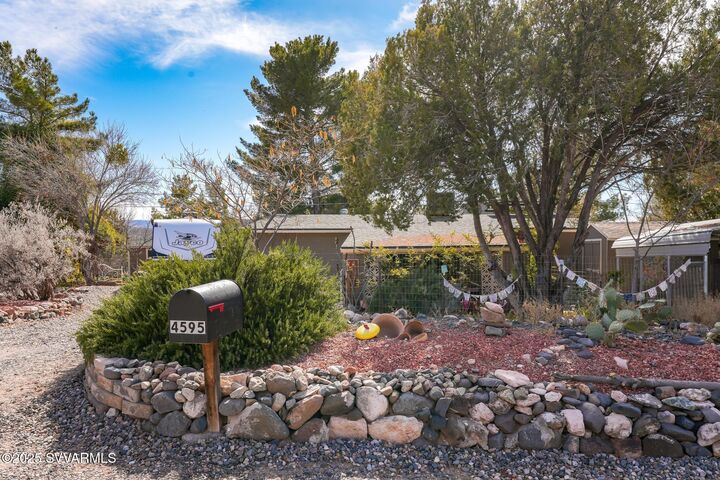 4595 E Cochise Drive  Rimrock AZ 86335 photo