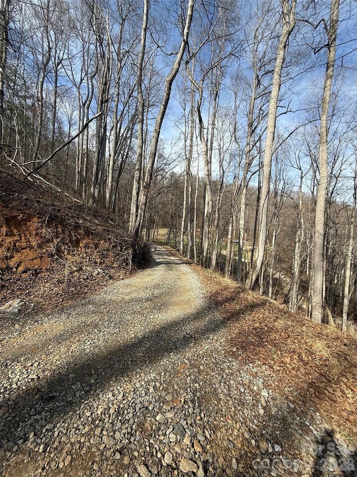 Property Photo: 672 Porters Ridge NC 28716