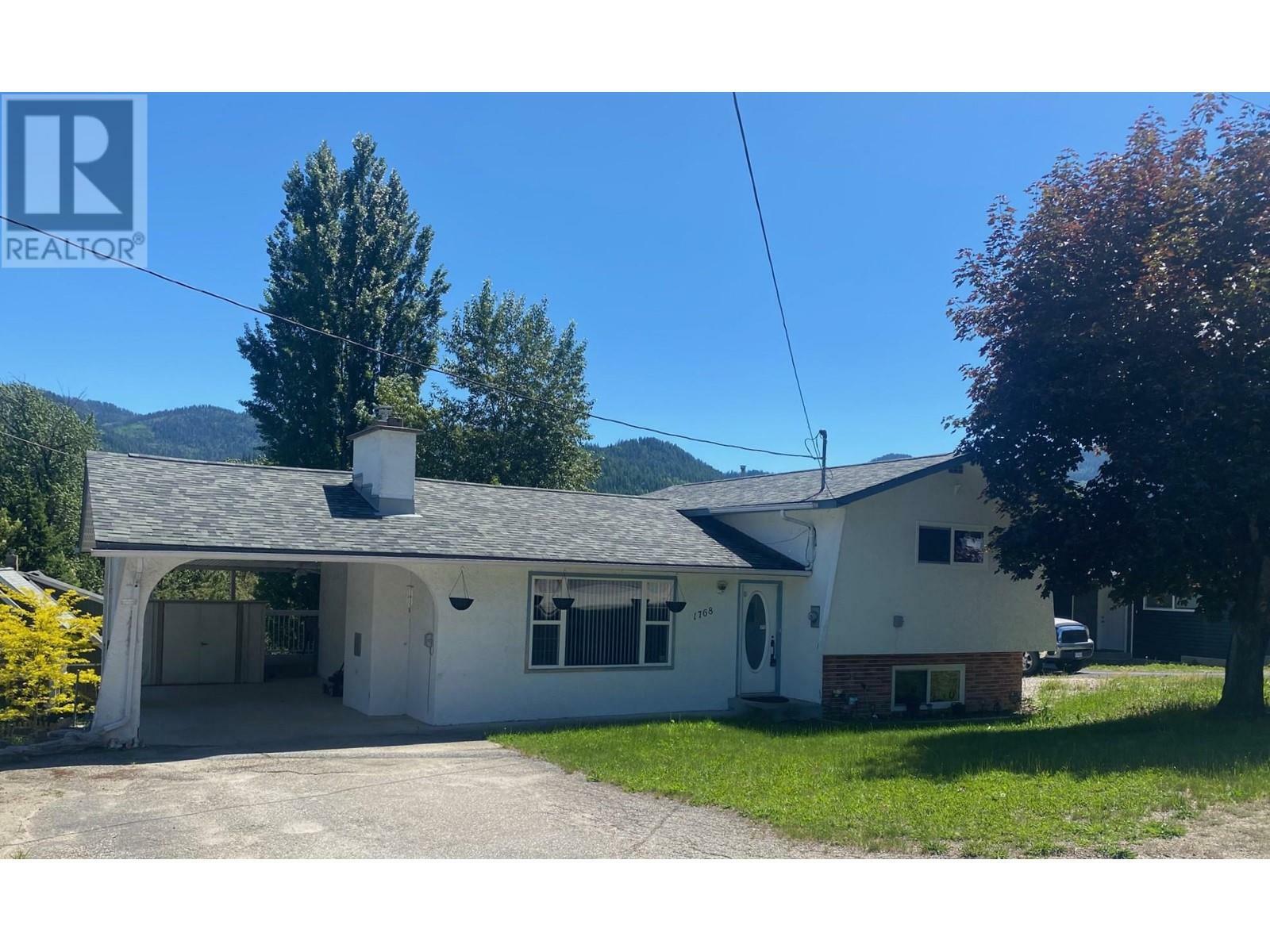 Property Photo: 1768 First Street BC V0G 1L0