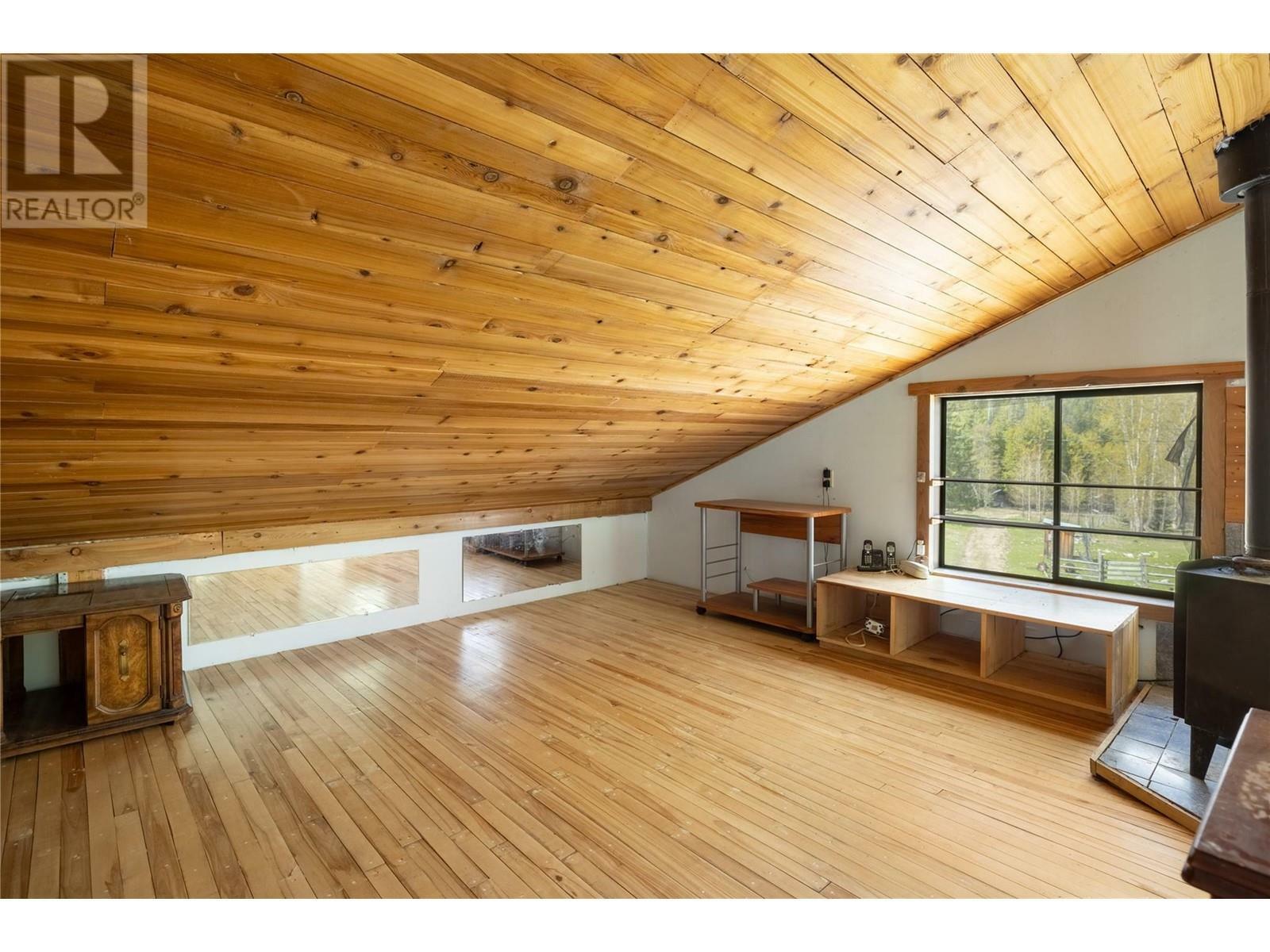 Photo de la propriété: 1538 Creighton Valley Road BC V0E 2G1