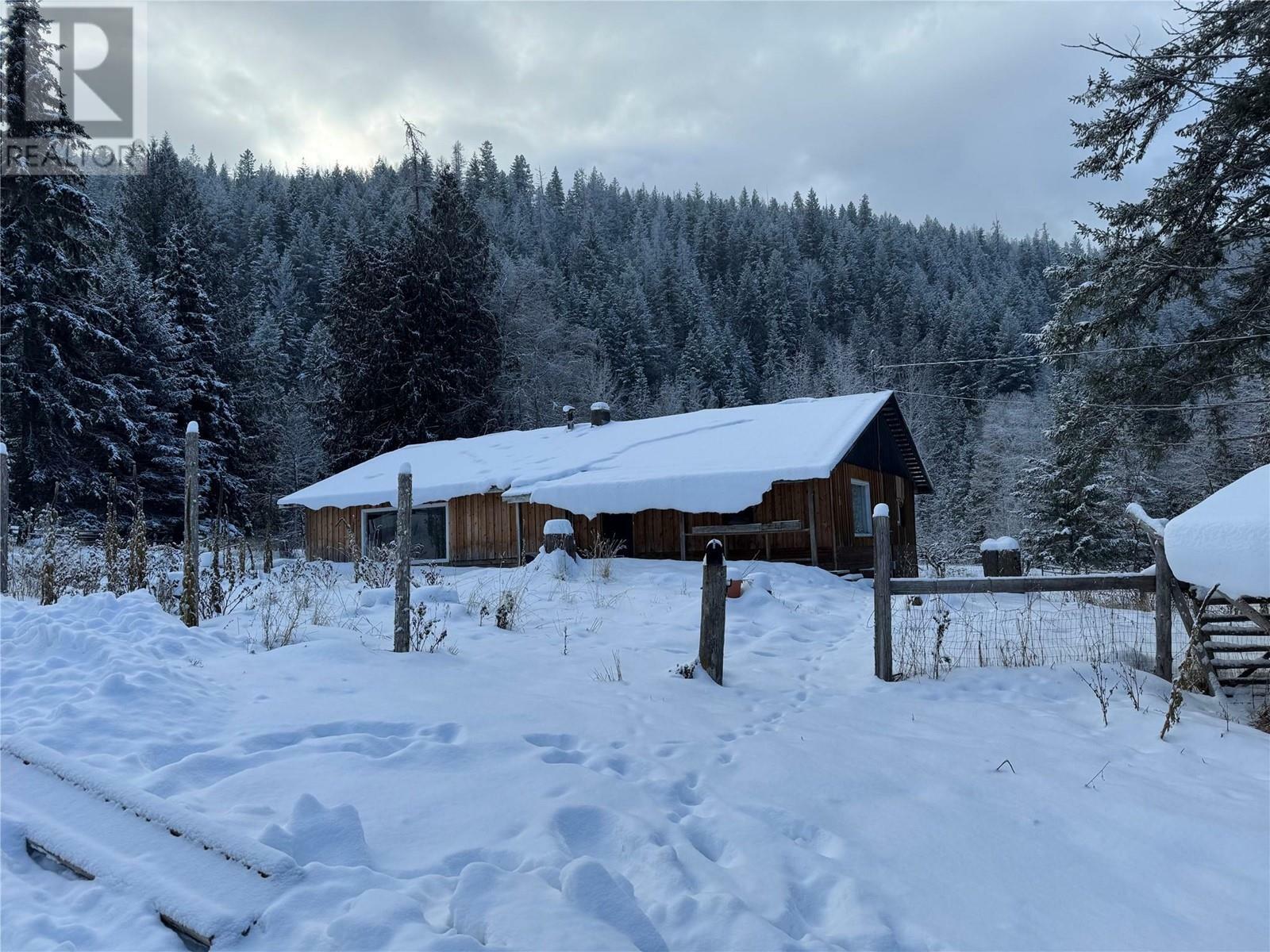 Photo de la propriété: 1538 Creighton Valley Road BC V0E 2G1