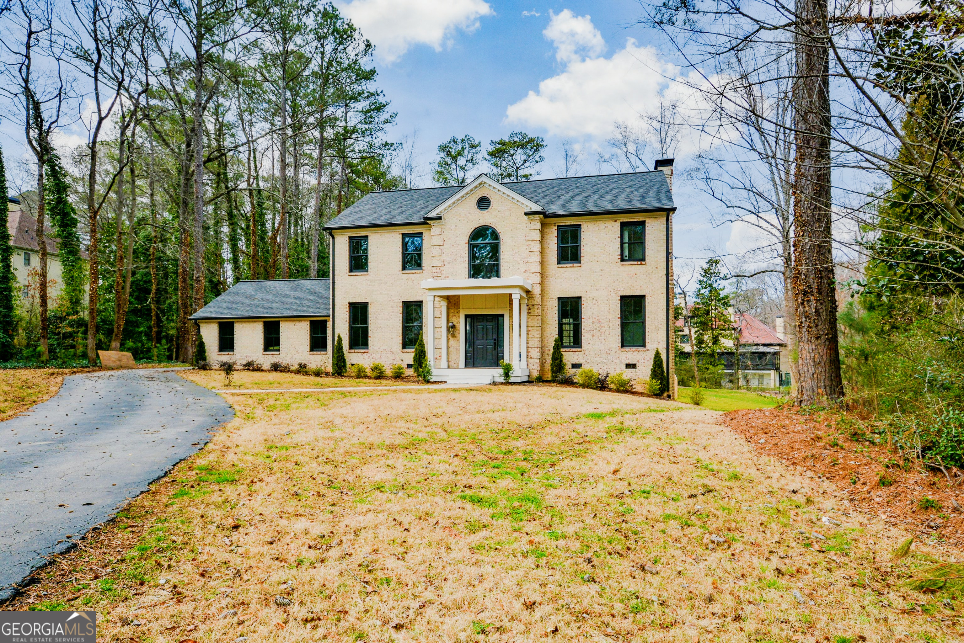 Property Photo: 805 Wesley Oak Road GA 30328