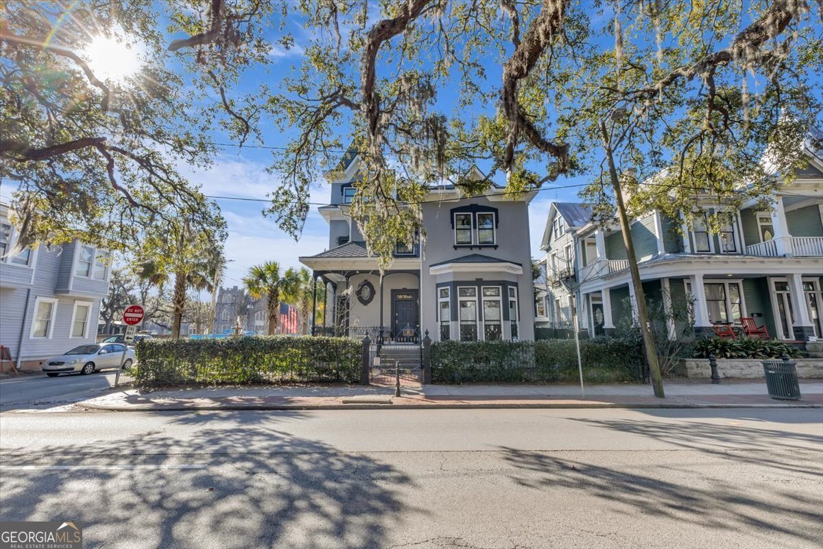 Property Photo: 15 W 37th Street GA 31401