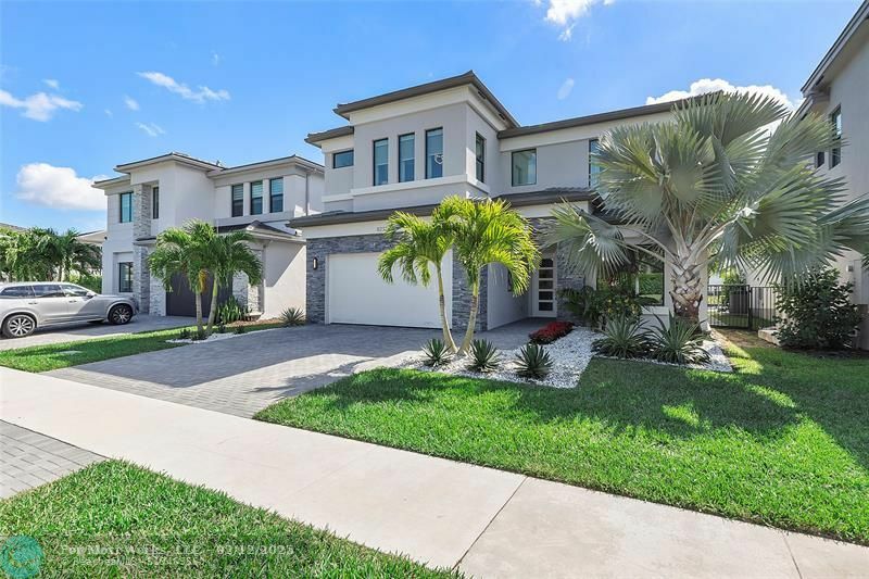 Property Photo:  8232 Wildwood Lakes Dr  FL 33496 