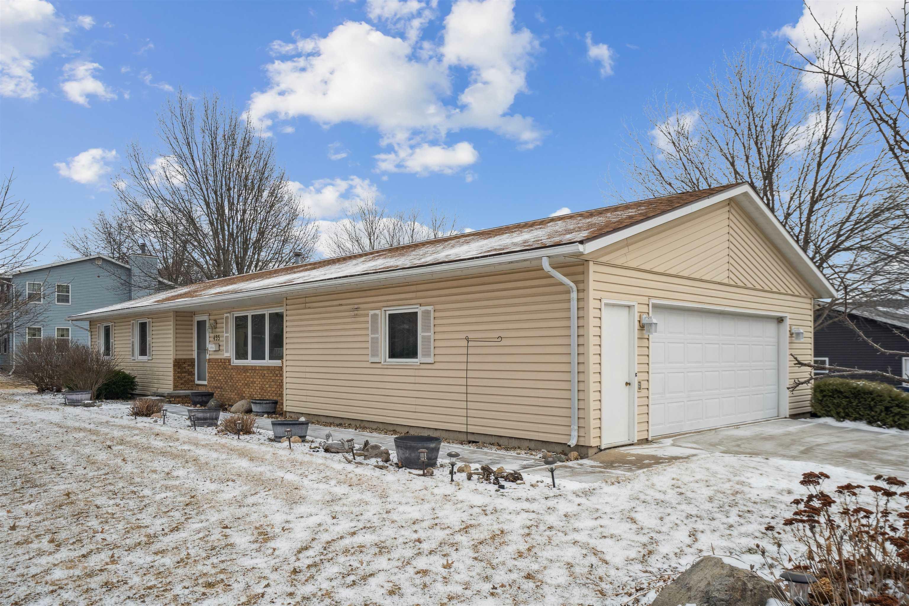 Property Photo:  455 Olympic Drive  IA 50701 