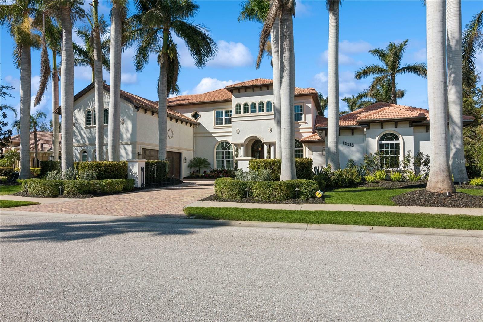 Property Photo: 13315 Palmers Creek Terrace FL 34202