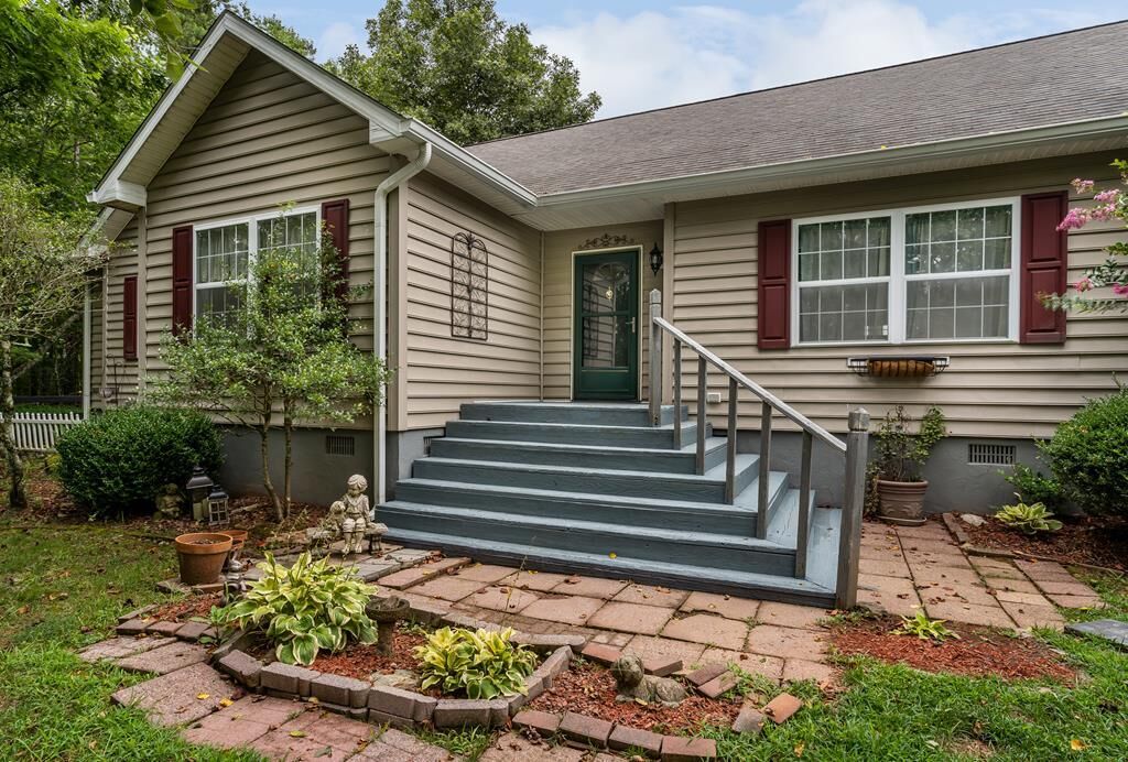 Property Photo: 112 Deer Ridge Drive NC 28906