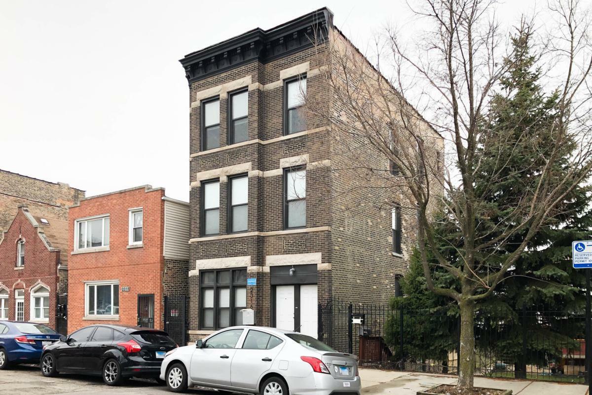 Property Photo:  2316 S Leavitt Street  IL 60608 