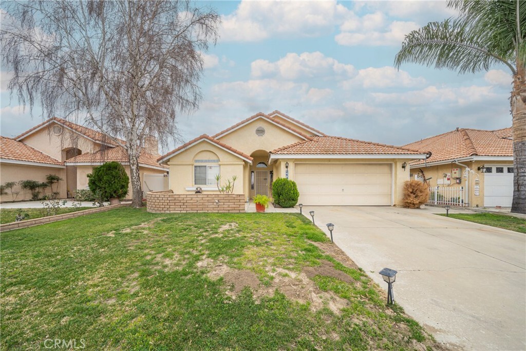 Property Photo: 2649 W Fruitvale Avenue CA 92545