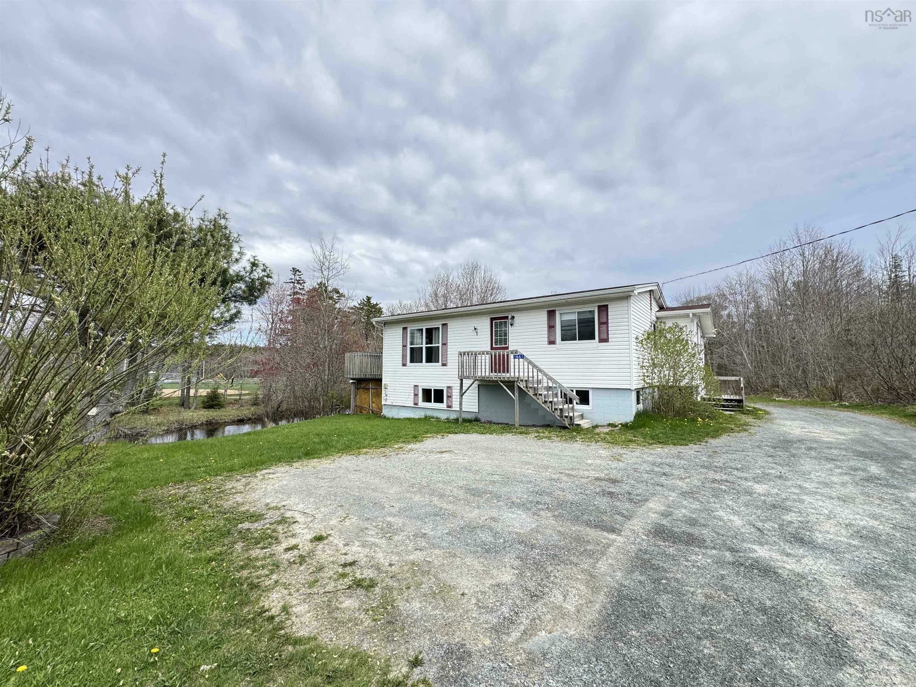 1661 Beaver Bank Road  Beaver Bank NS B4G 1C5 photo