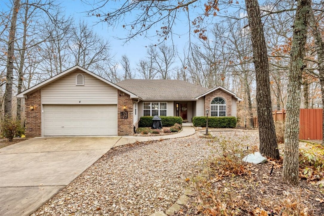 Property Photo:  4 Sibsey Circle  AR 72714 