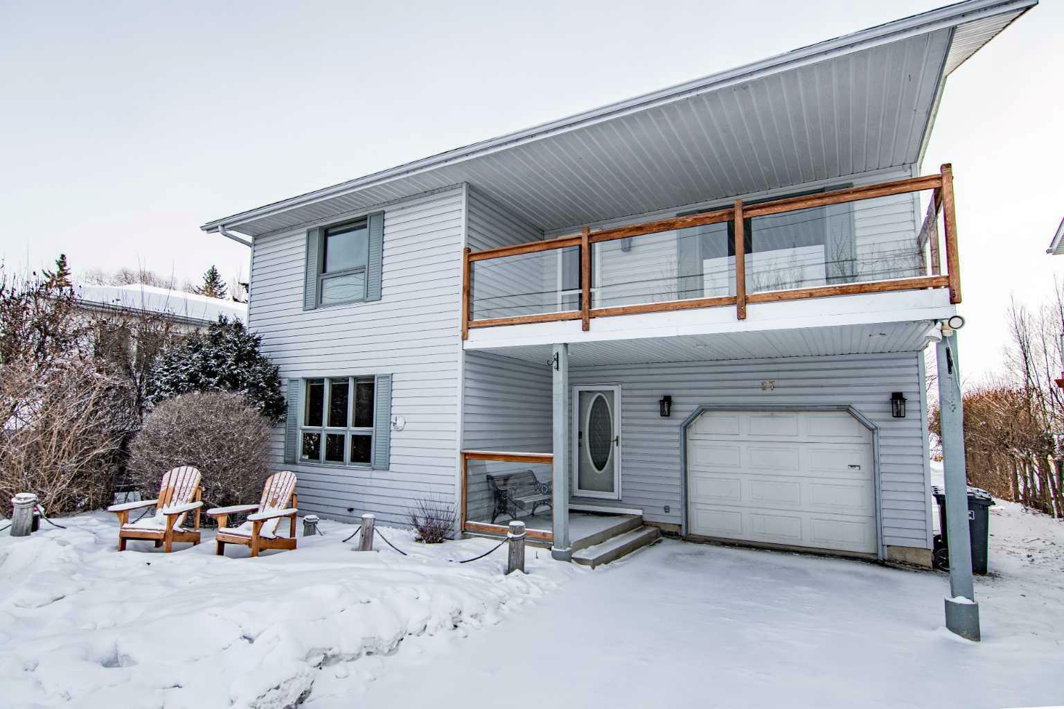 Photo de la propriété:  27 Jarvis Bay Drive  AB T4S 1R9 