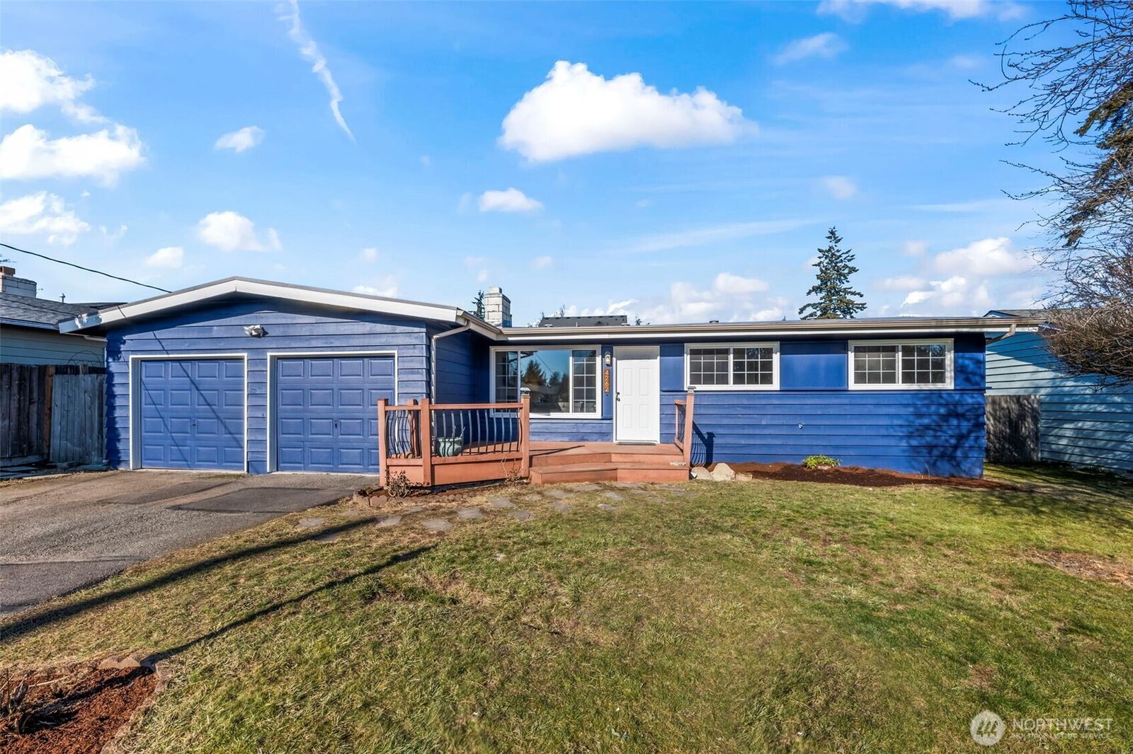 Property Photo: 4262 S 290th Street WA 98001
