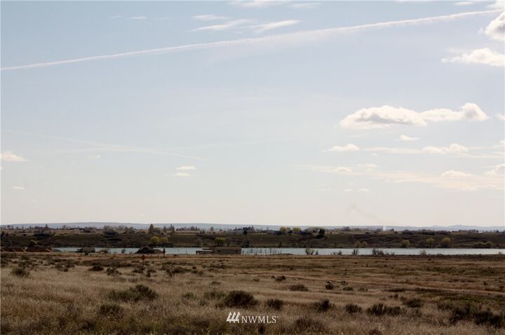 5378  Road 7.4  NE  Moses Lake WA 98837 photo