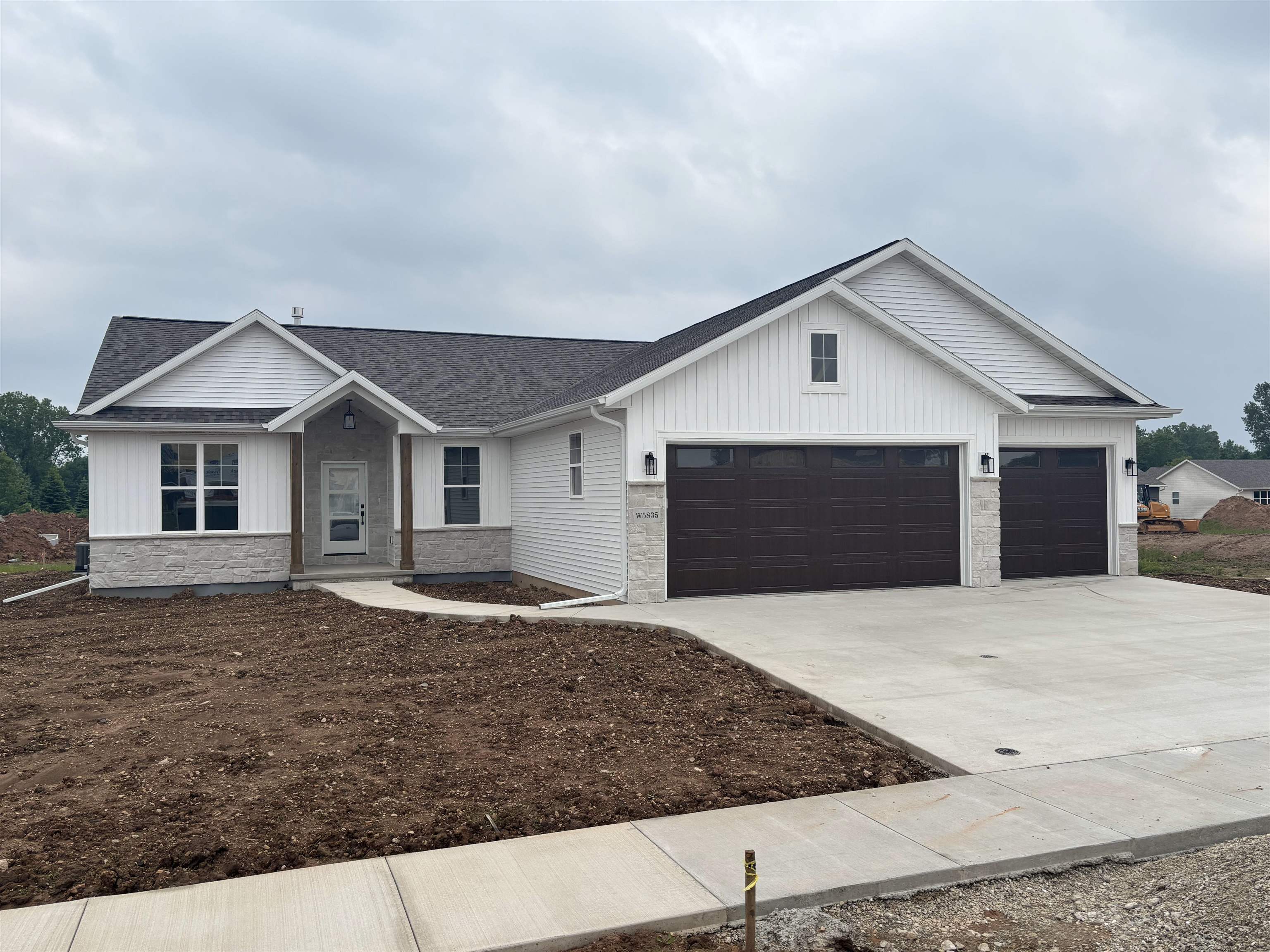 Property Photo: W5835 Roundstone Place WI 54952