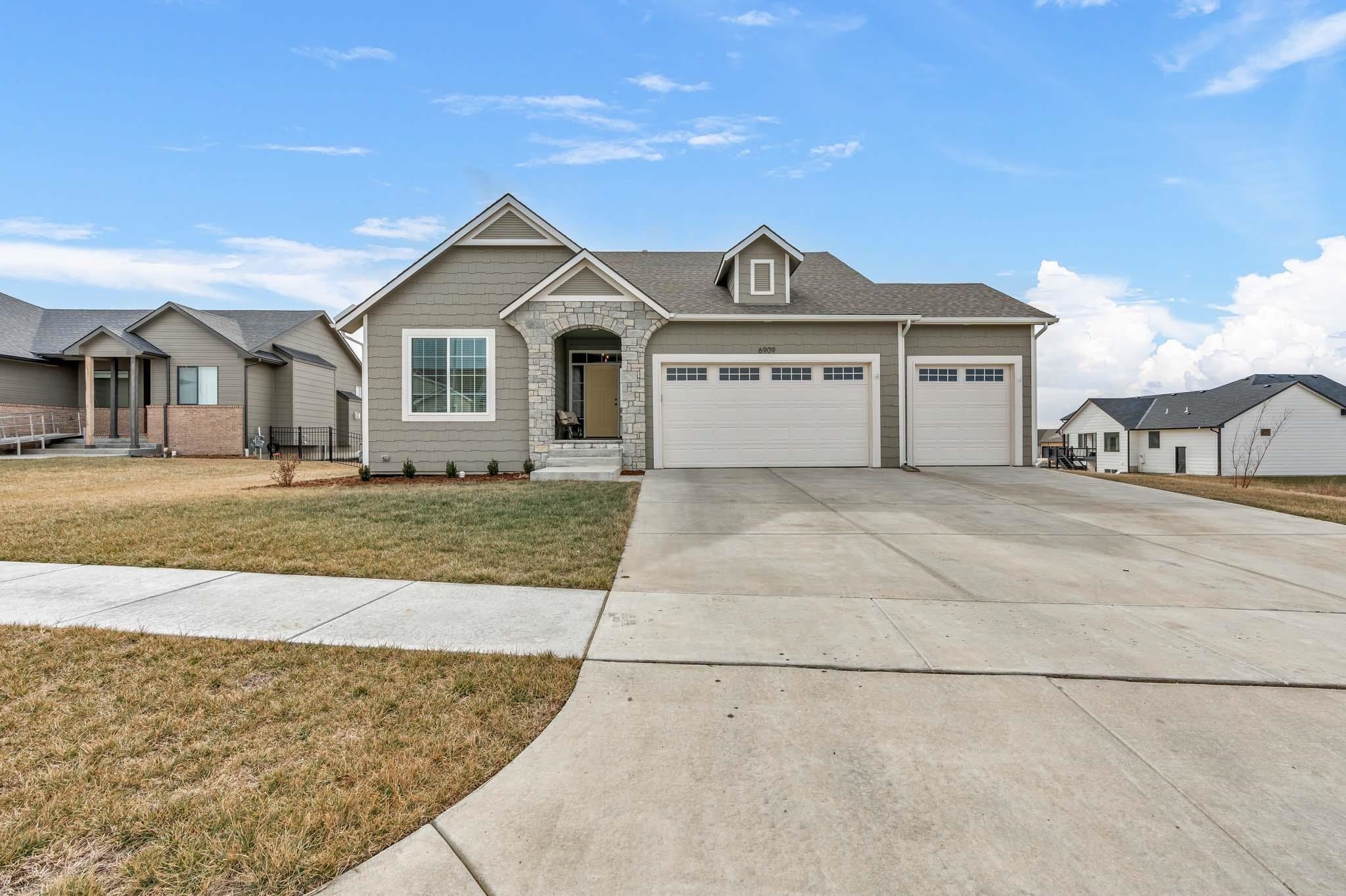 Property Photo:  6909 E Pheasant Ridge St  KS 67226 