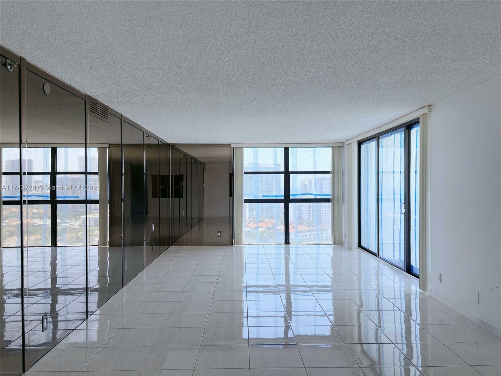 Property Photo:  20355 NE 34th Ct 2423  FL 33180 