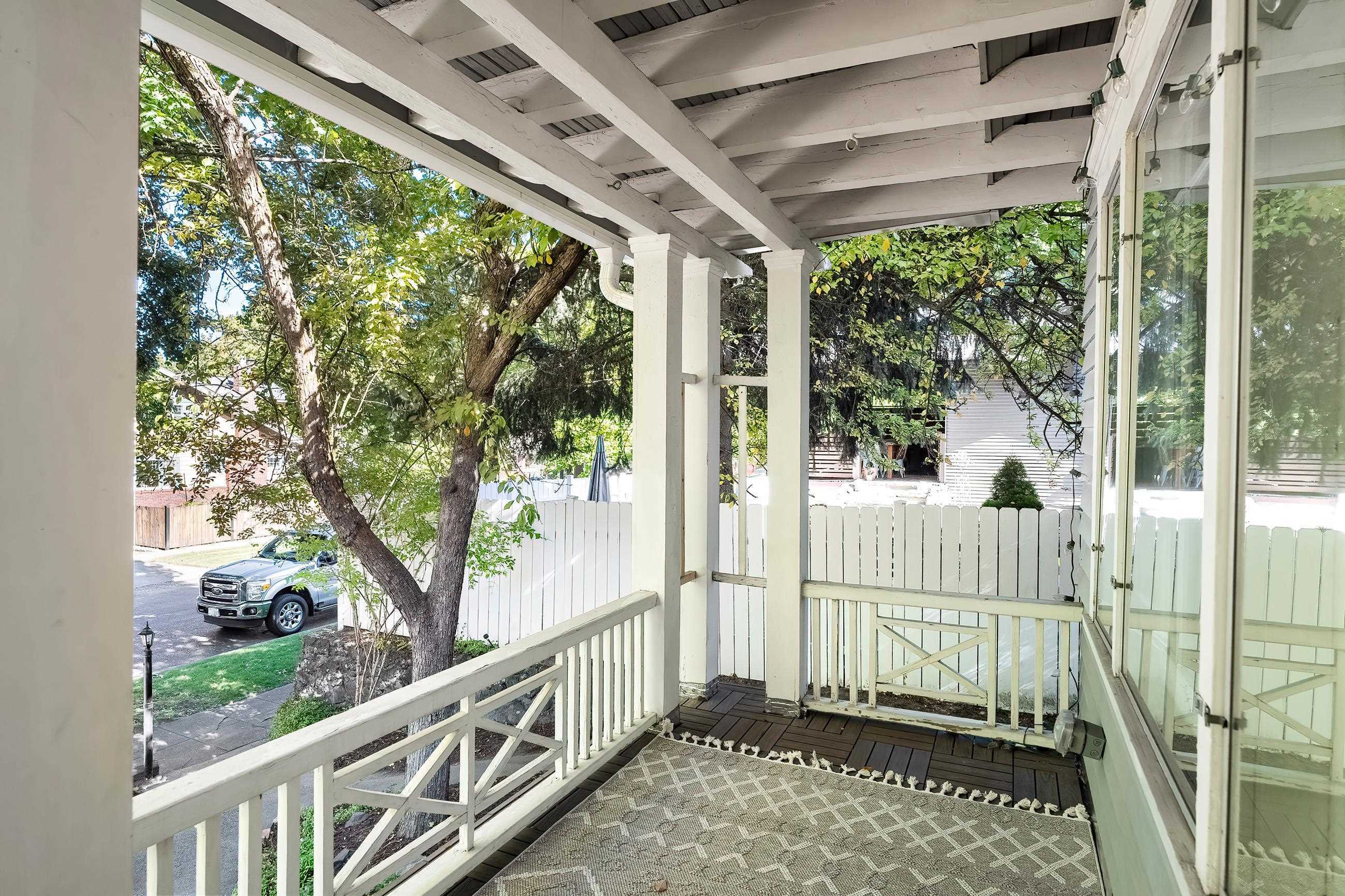 Property Photo: 911 W 23rd Ave WA 99203