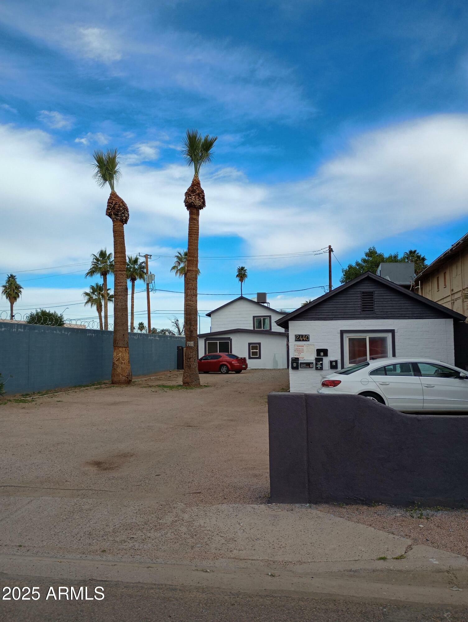 2440 E Monroe Street  Phoenix AZ 85034 photo