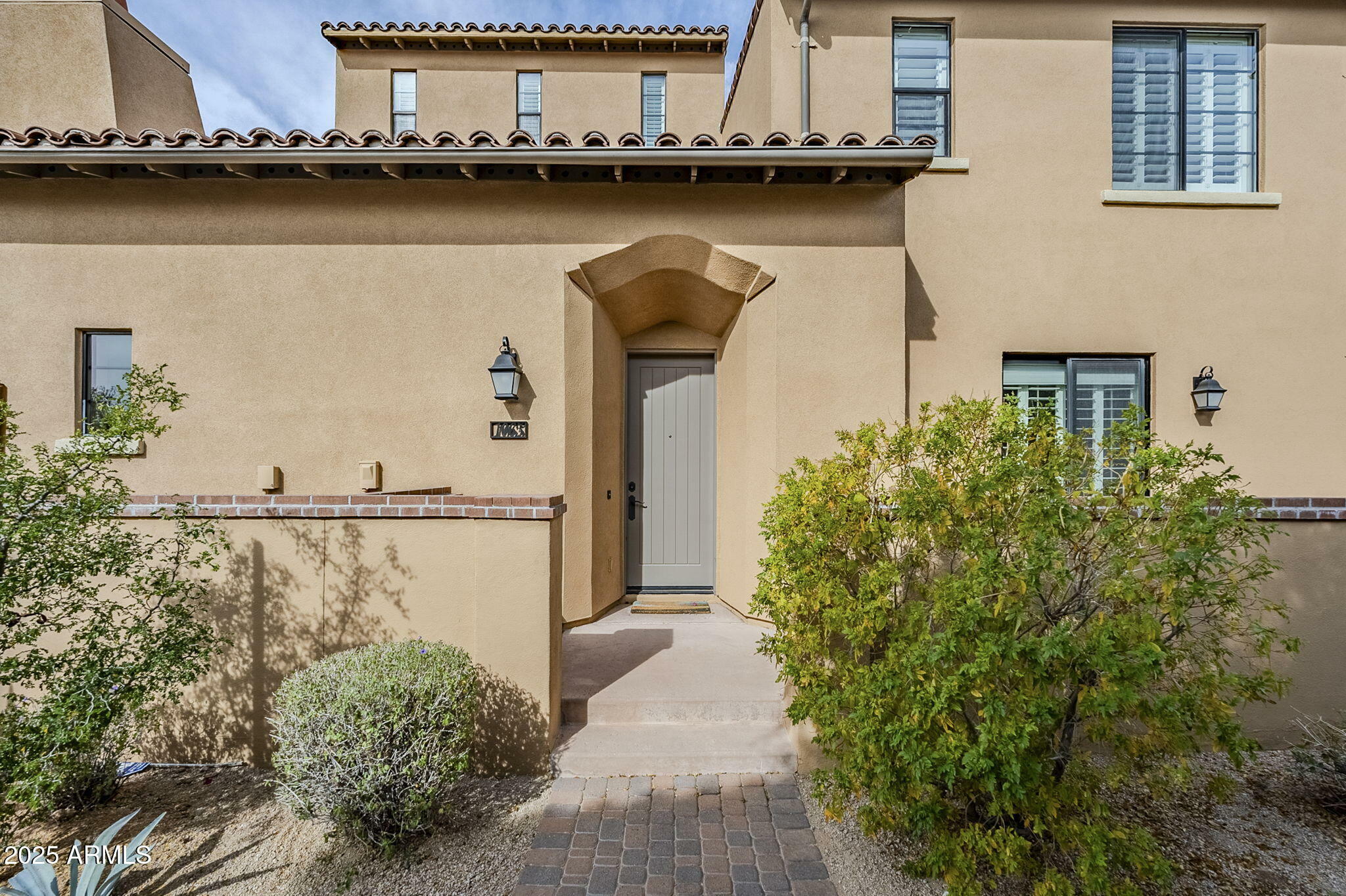 Property Photo:  20704 N 90th Place 1065  AZ 85255 