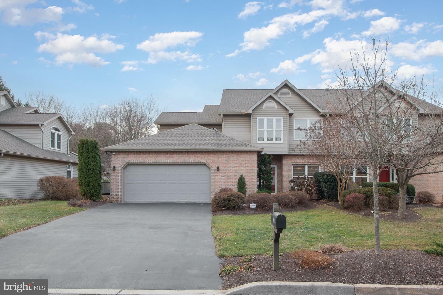 Property Photo:  514 Bridgeview Drive  PA 17043 