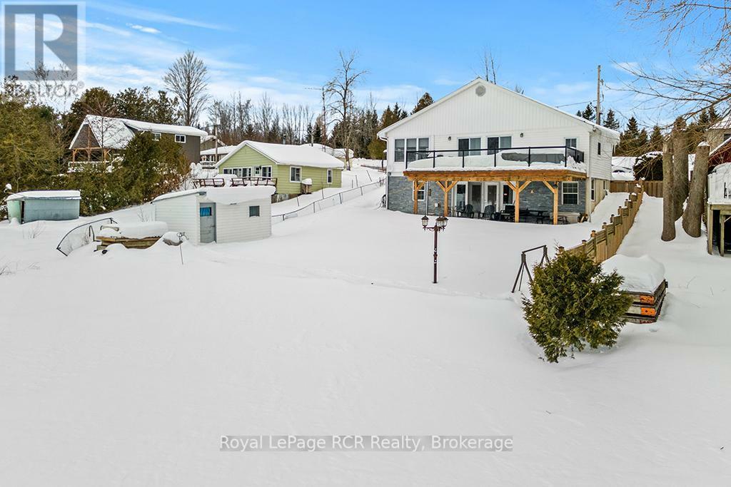 Property Photo:  48 Island View Drive North  ON N0H 1A0 