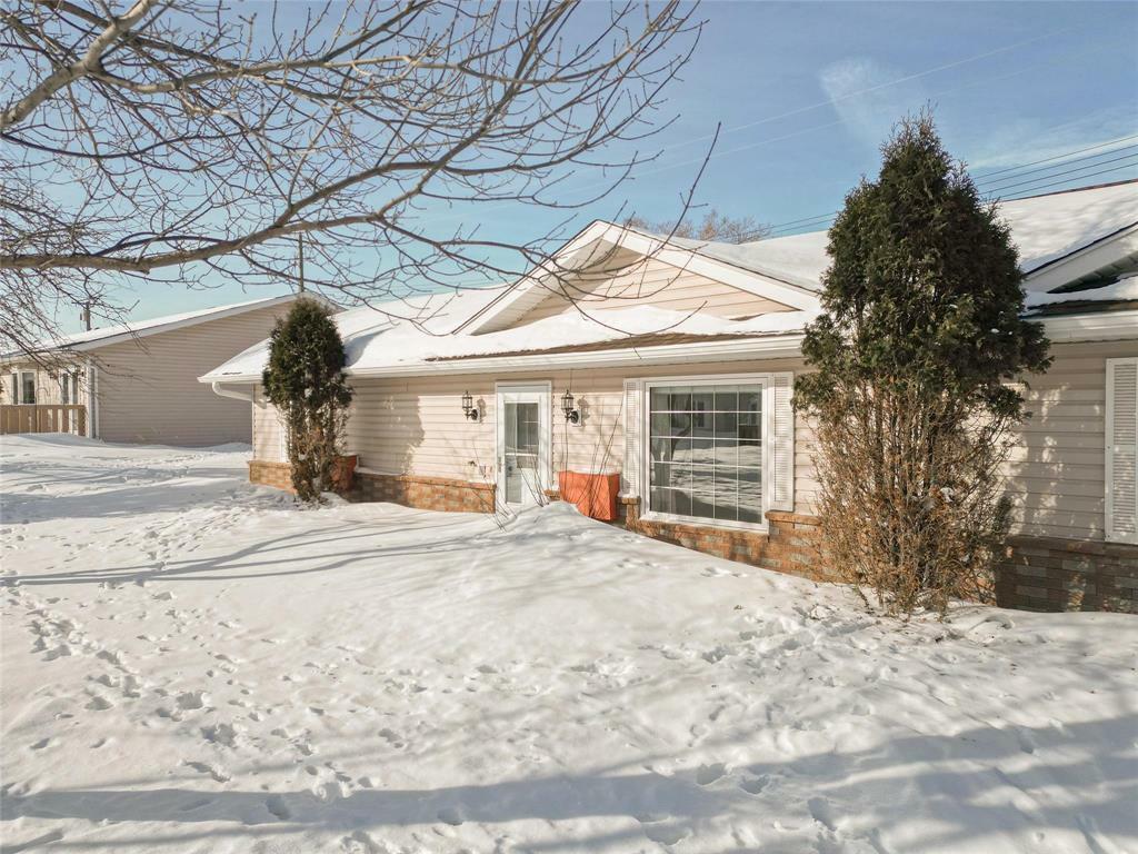 329 Braecrest Drive  Brandon MB R7C 1E9 photo