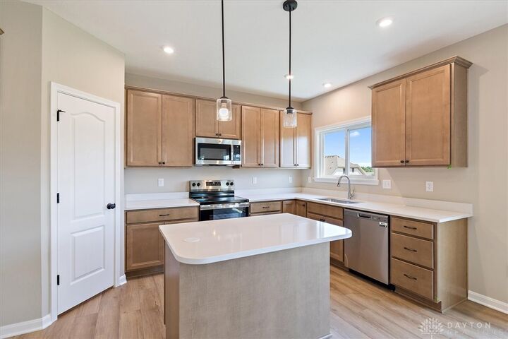 Property Photo:  675 Deerhurst Drive  OH 45377 