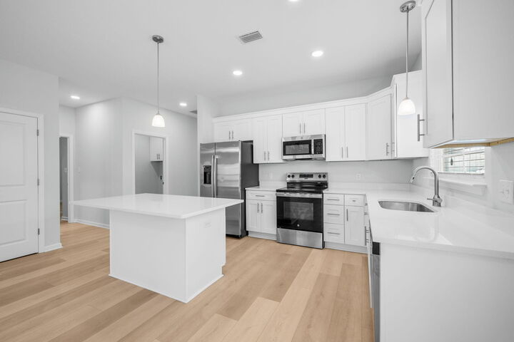 Property Photo:  72 Riverwalk Circle  FL 32439 