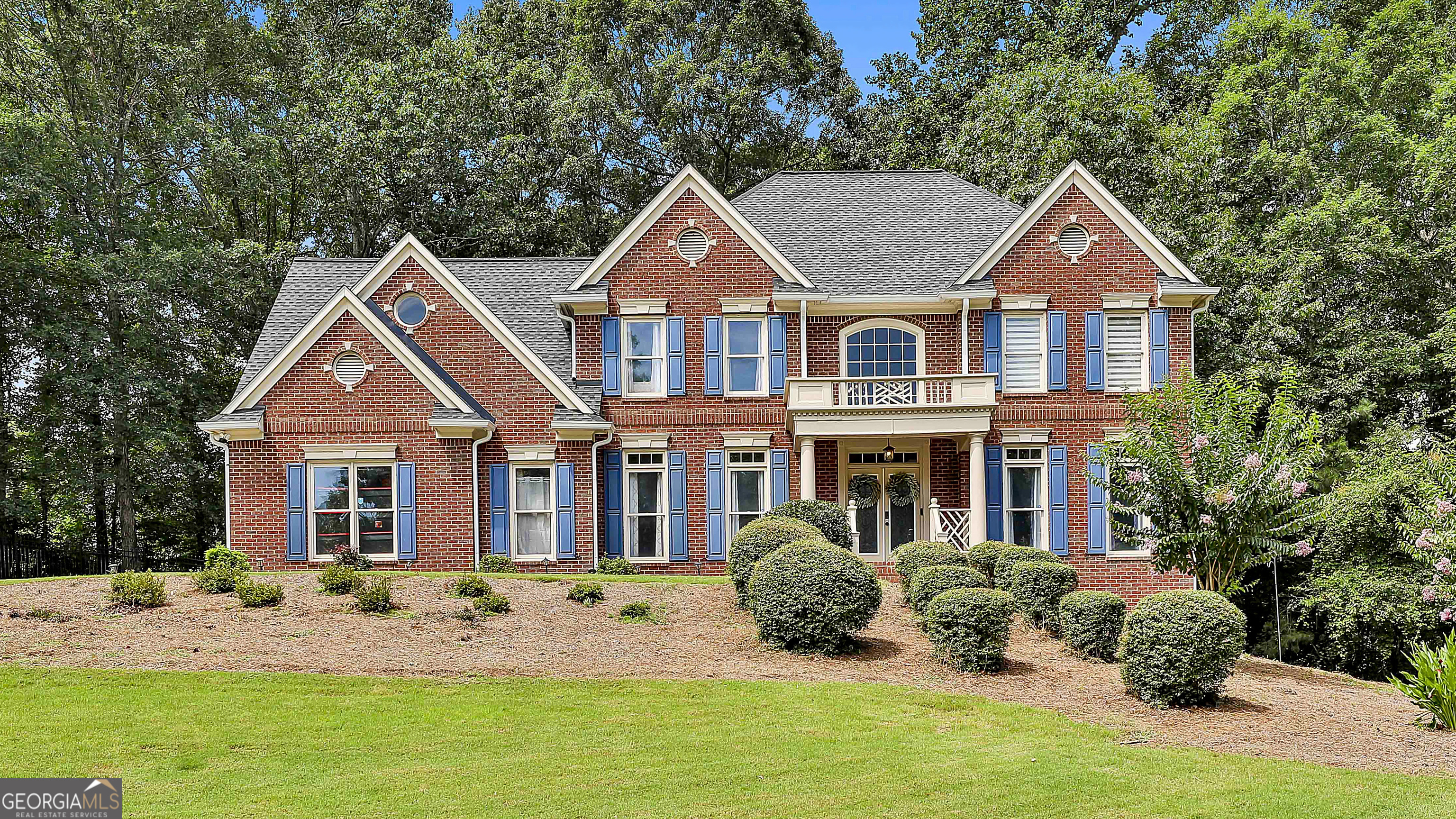 Property Photo: 230 Hedgewick Way GA 30290