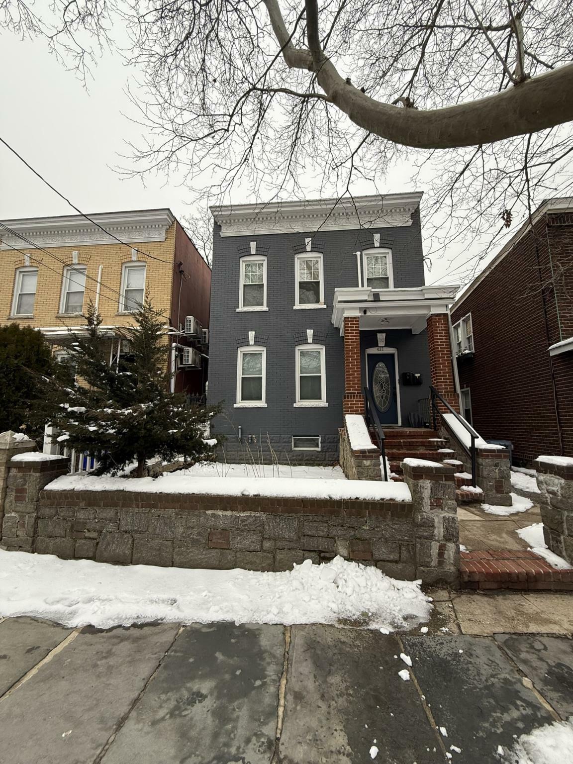 Property Photo:  437 Locust Street  NY 10552 