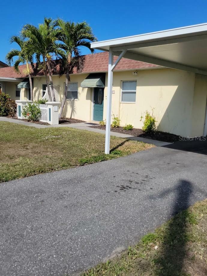 Property Photo:  2627 Linda Street  FL 34231 