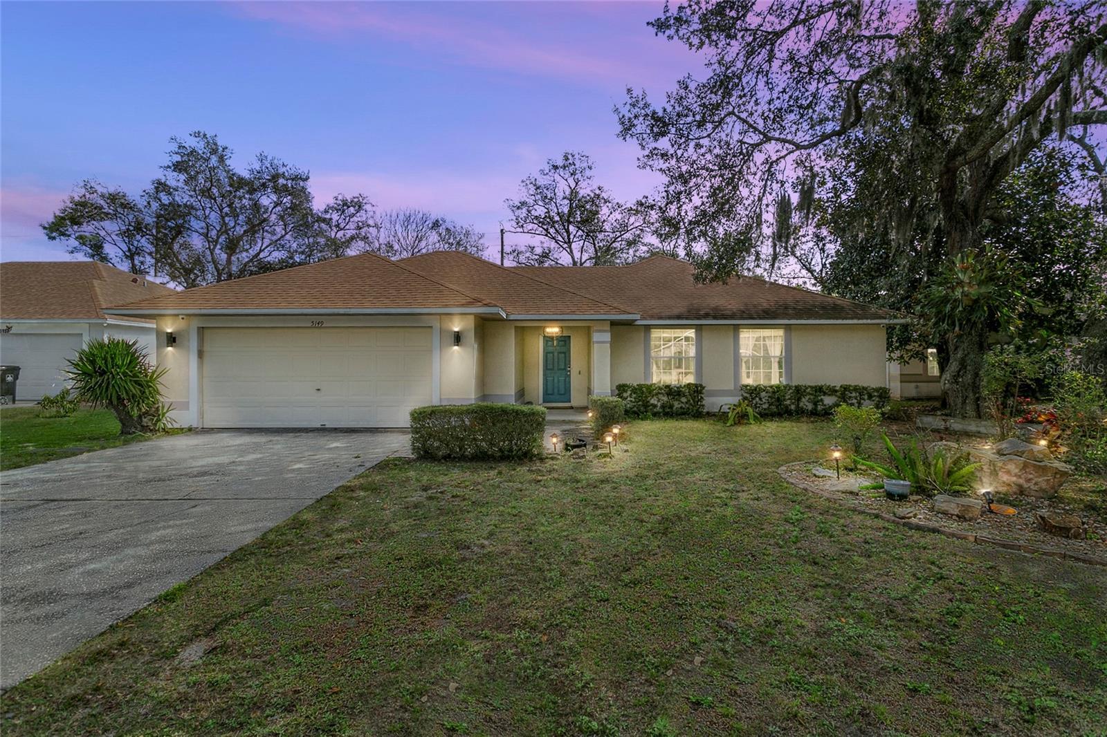 5149 Clarion Oaks Drive  Orlando FL 32808 photo