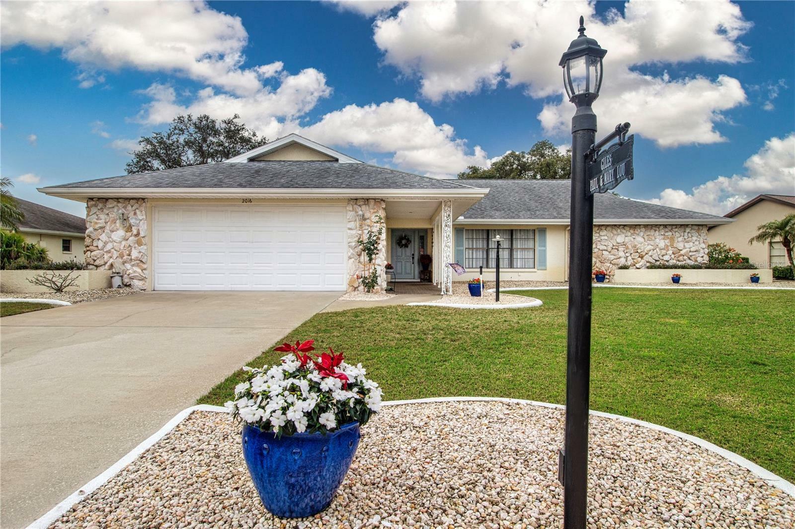 Property Photo: 2016 E View Drive FL 33573