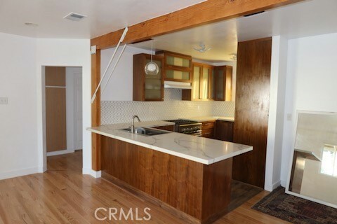 Property Photo:  716 Opal Street  CA 90277 