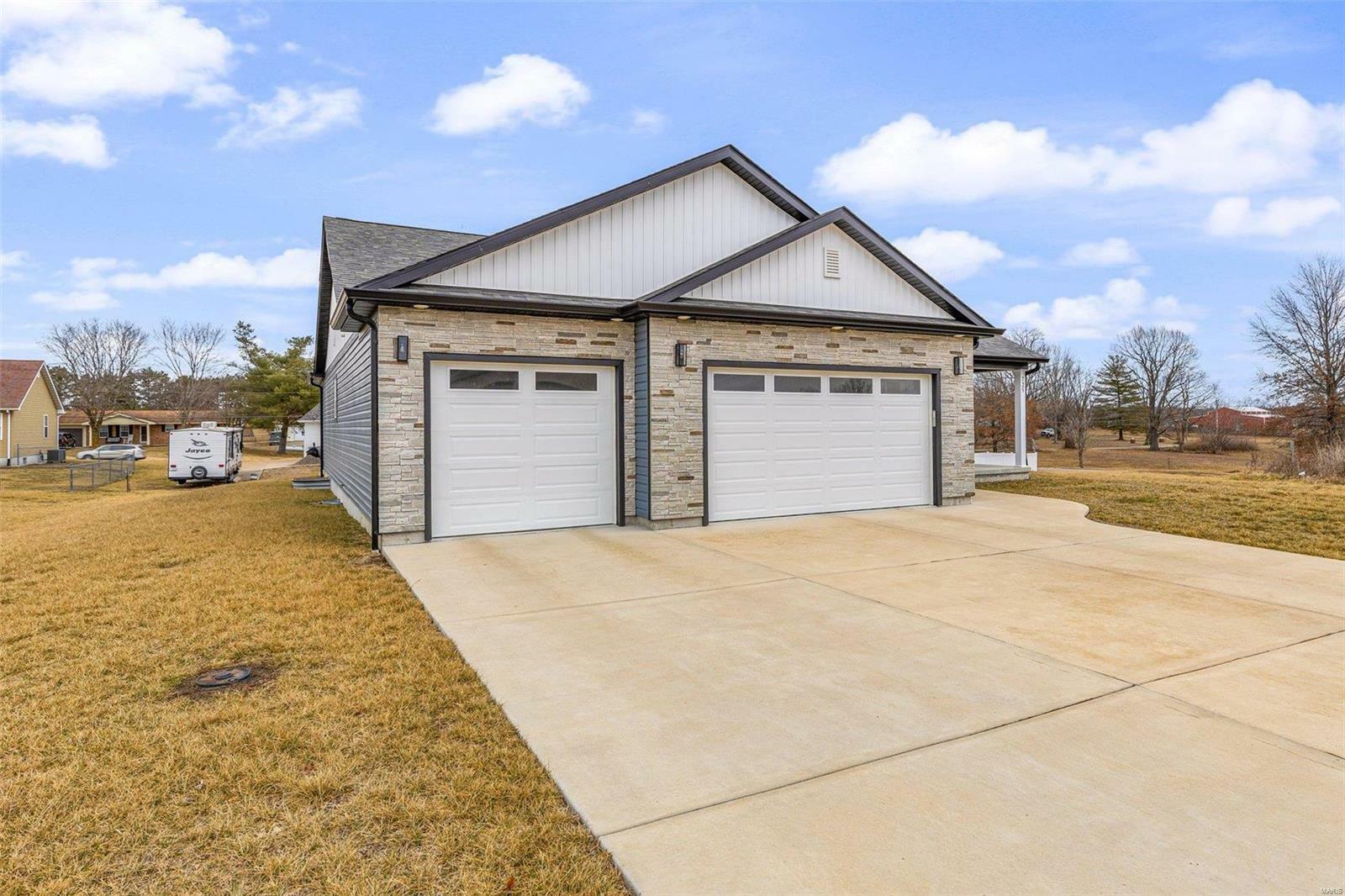 Property Photo:  725 Deerfield Lane  MO 63640 