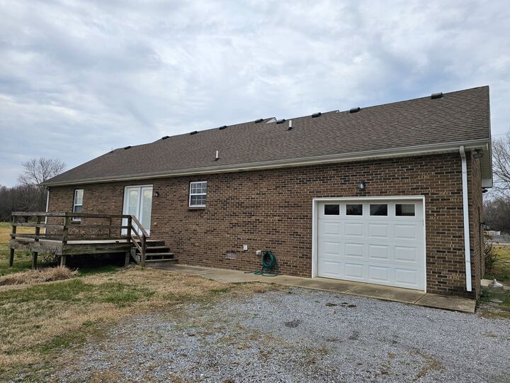 Property Photo: 315 Peggy Dr TN 37032
