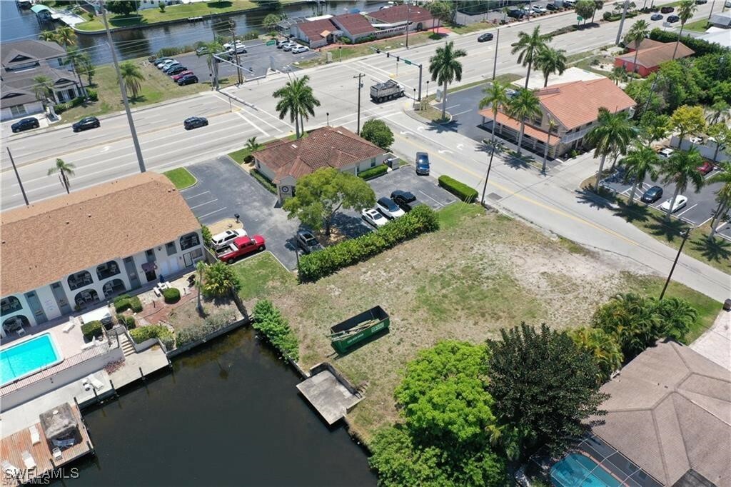 Property Photo:  1523 SE 36th Terrace  FL 33904 