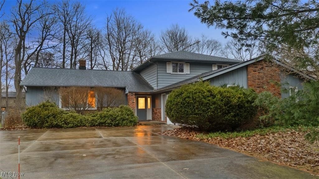 Property Photo:  5149 Stansbury Drive  OH 44139 