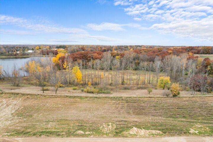 Property Photo:  3644 Knightsbridge Lane  MN 55042