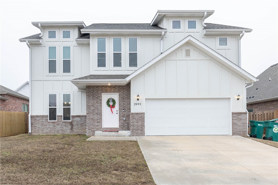 Property Photo: 2091 N Periwinkle Place AR 72719