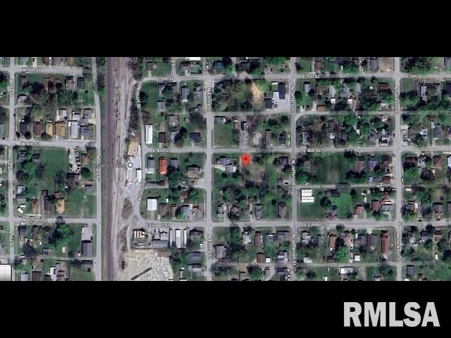 Property Photo: 210 E 4th Street IL 62896