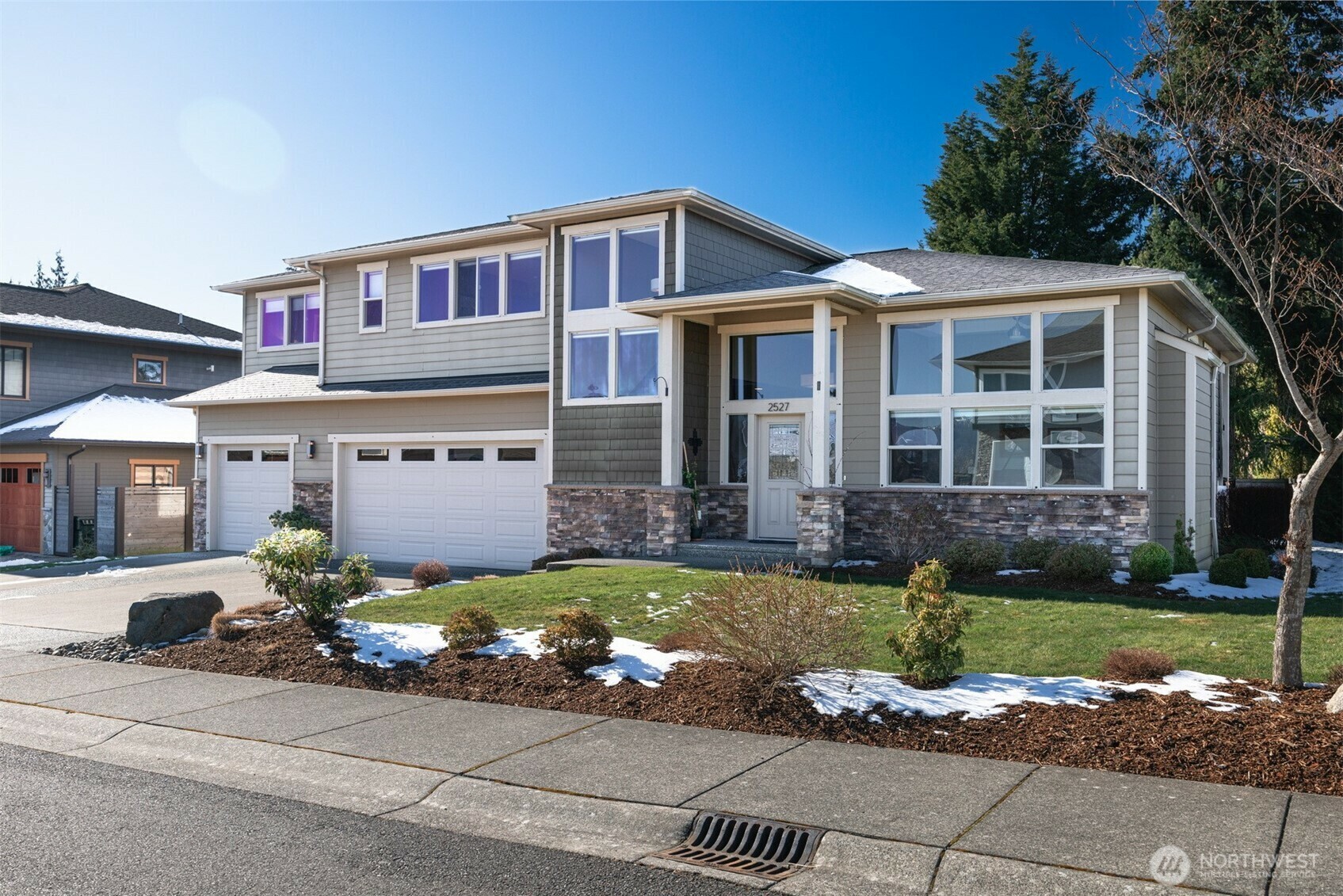 Property Photo:  2527  Birch Street  WA 98226 