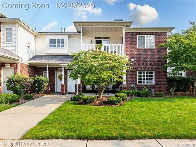 Property Photo: 5439 Twin Oaks Drive MI 48314