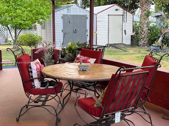 Property Photo: 15201 SW 307th Rd FL 33033