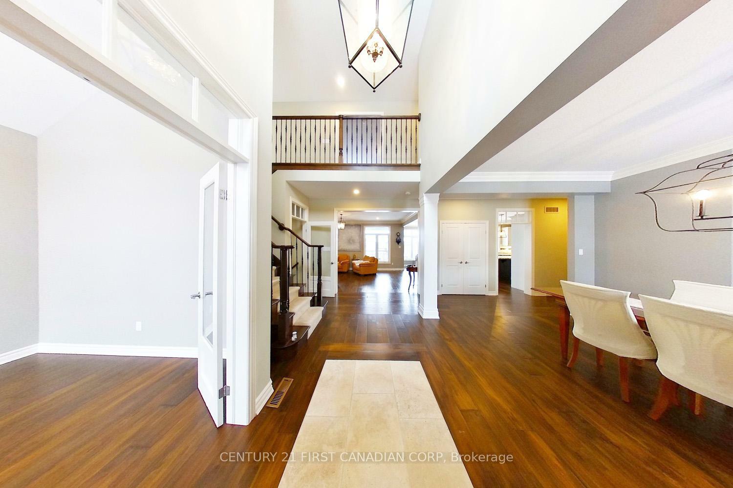 Photo de la propriété:  2369 Torrey Pines Way  ON N6G 0K6 