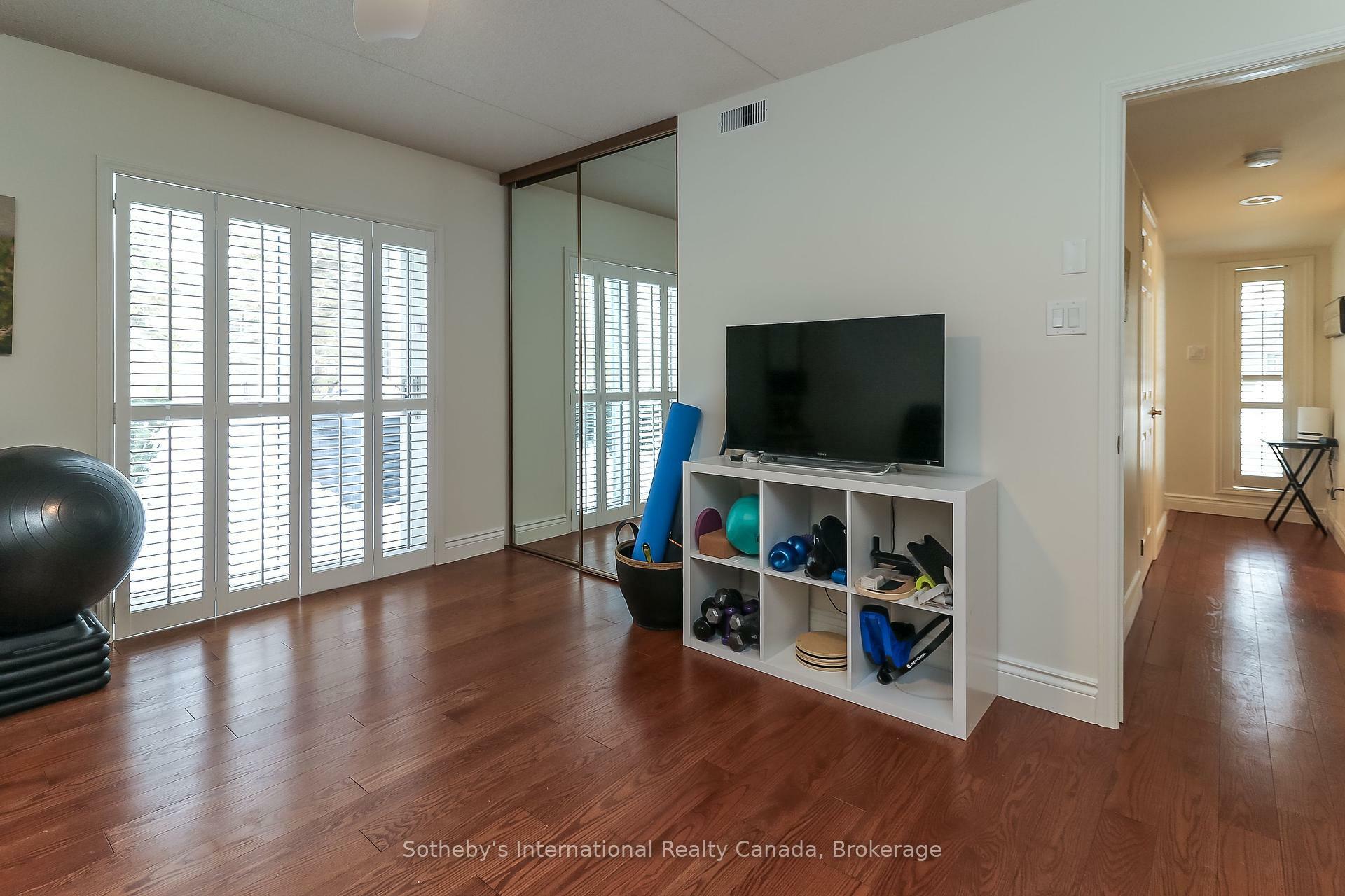 Property Photo: 775 Johnston Park Avenue ON L9Y 5C7
