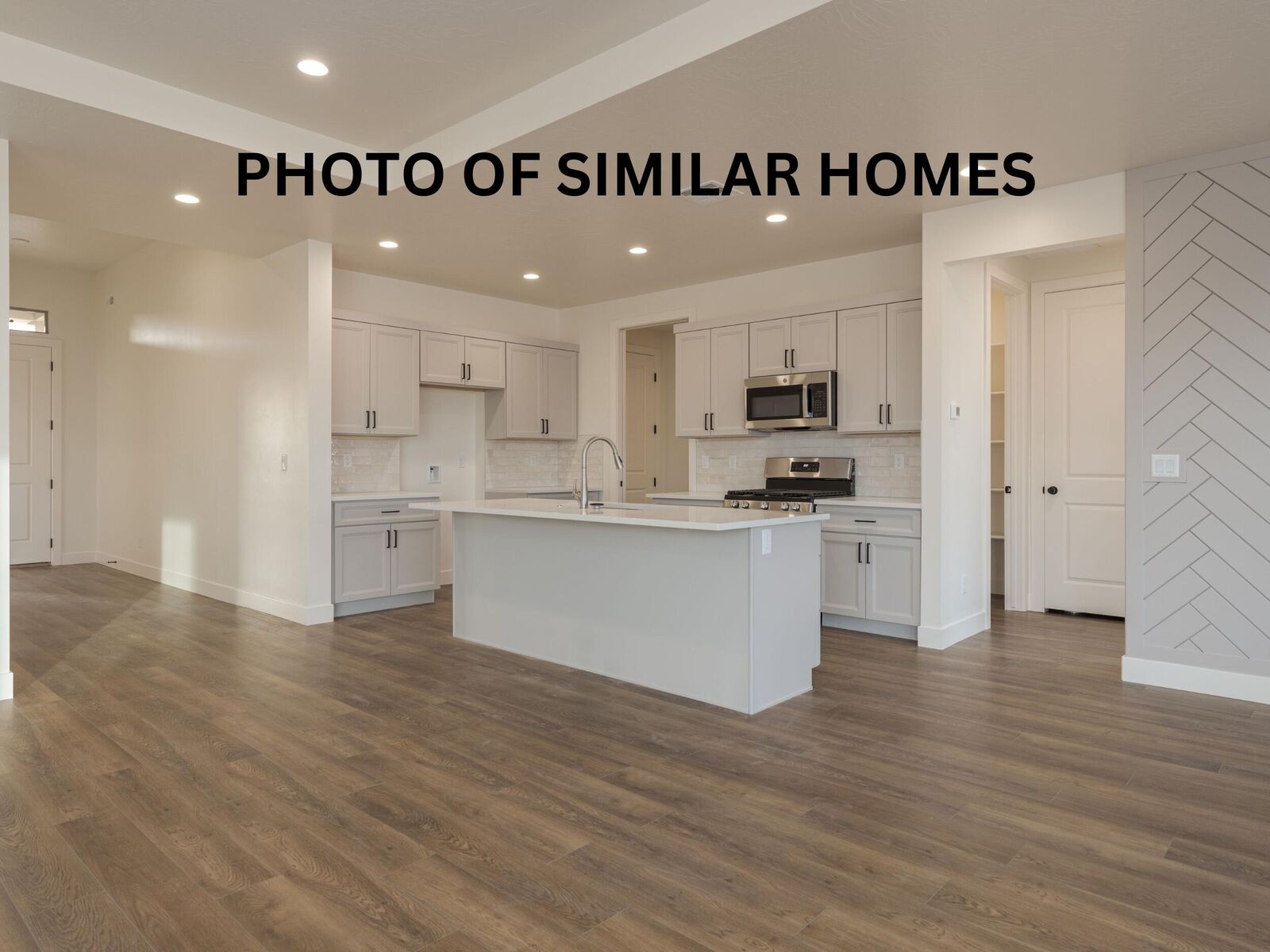 Property Photo: 419 S 2250 W UT 84737
